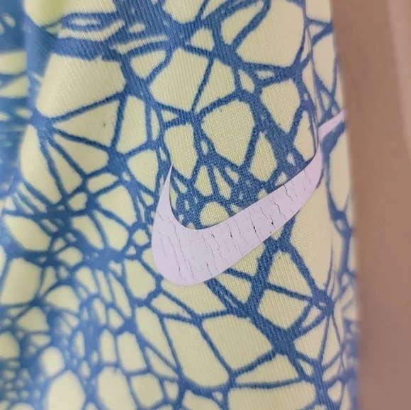 Nike Pro | Pastel Yellow & Blue Abstract Print Half Zip Pullover Top Size Medium - Picture 4 of 5